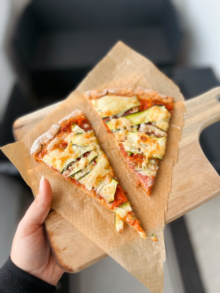 Gesunde glutenfreie Protein Pizza
